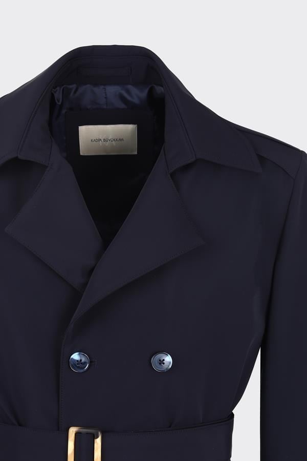 Trenç Coat