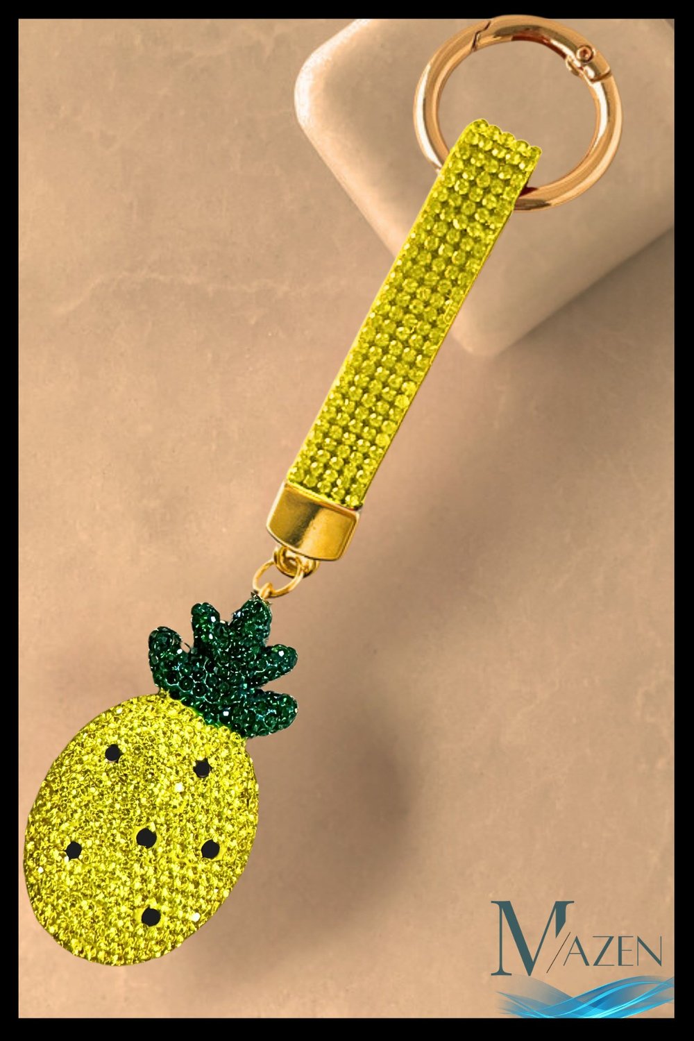 Ananas Taşlı Charm Anahtarlık | Işıltılı Çanta Aksesuarı | Sevimli ve Şık Tasarım