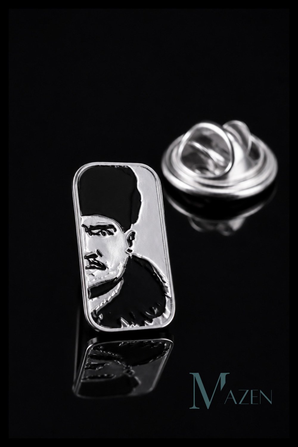 Atatürk Dikdörtgen Çerçeve Metal Yaka Rozeti Gümüş Renk