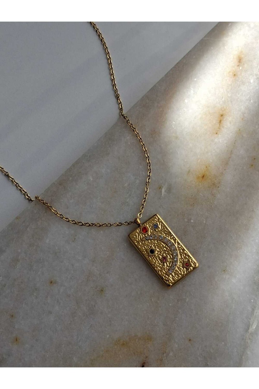 Çelik Minimal Taş Gold Kolye