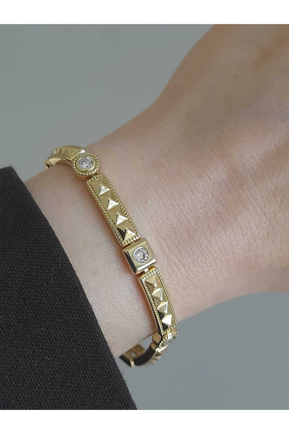 Xuping Jull Gold Bileklik Kararmalara Karşı Dayanıklıdır