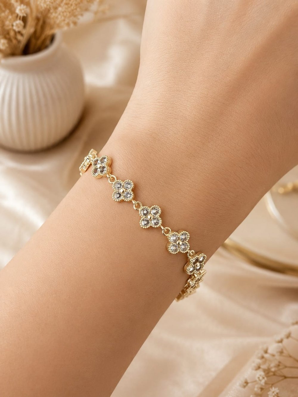 14K Özel Seri Çiçek Taşlı Bileklik 3319