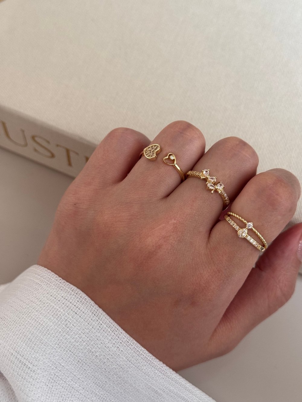 3’lü Ayarlanabilir Gold Yüzük Seti – Kalp ve Taş Detaylı 3330