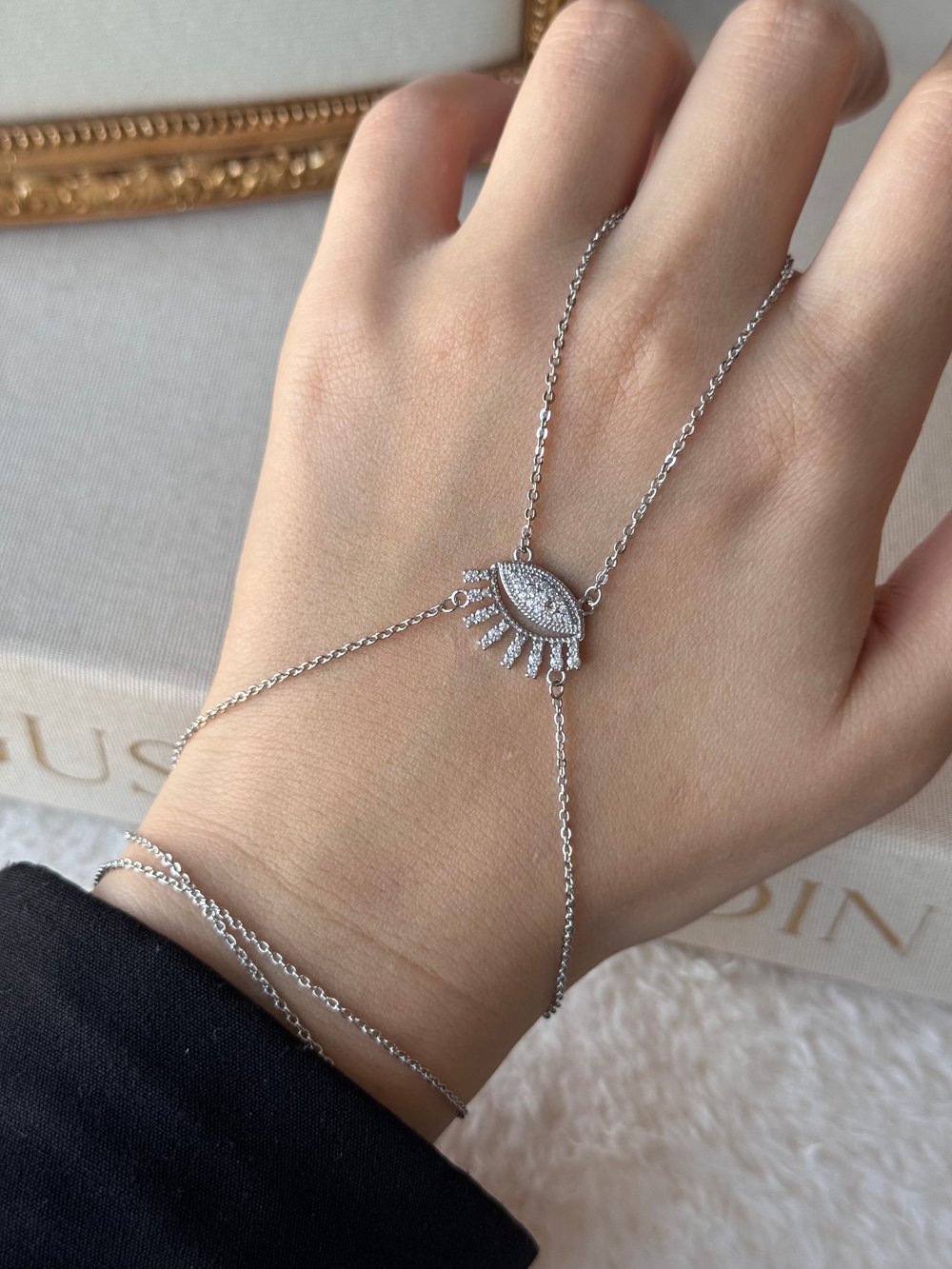 Kirpikli Göz Şahmeran Silver 3658