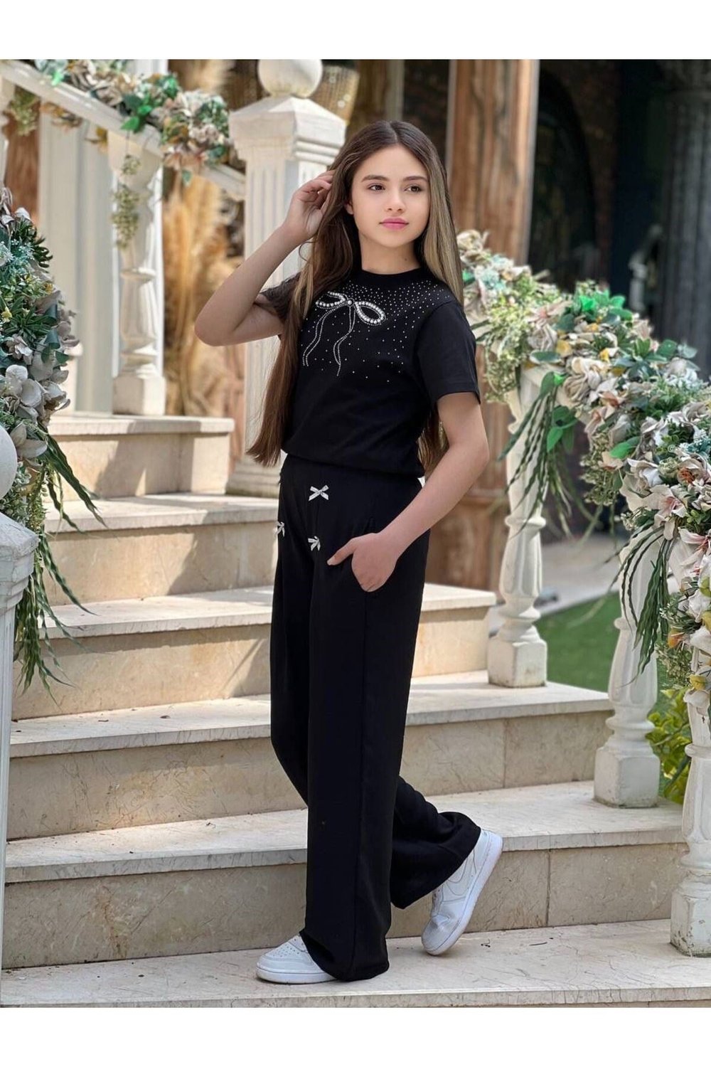 TAŞ İŞLEMELİ FİYONK DETAYLI KIZ TAKIM