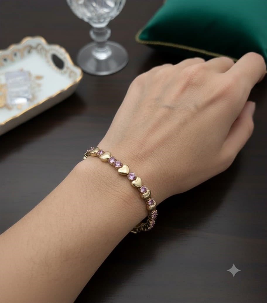 VİP TASARIM ,14 K ALTIN KAPLAMA XUPİNG PEMBE ZİRKON TAŞLI KALPLİ BİLEKLİK