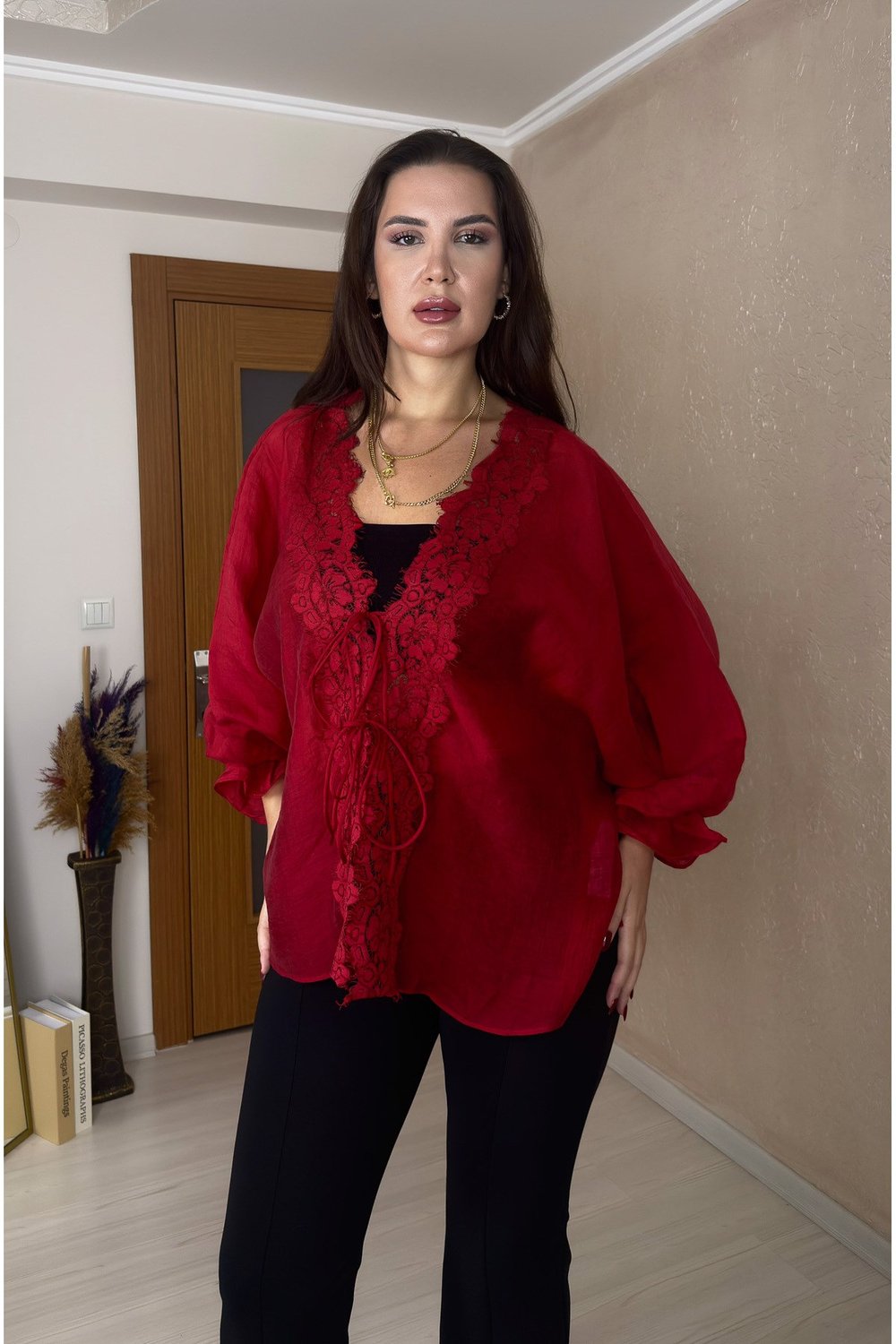 Güpür Detaylı Kırmızı İpeksi Gömlek/Kimono