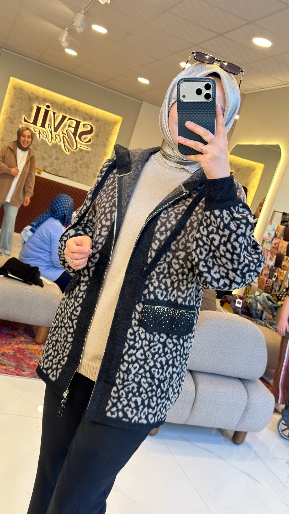 GHİSA LEOPARLI KABAN SİYAH