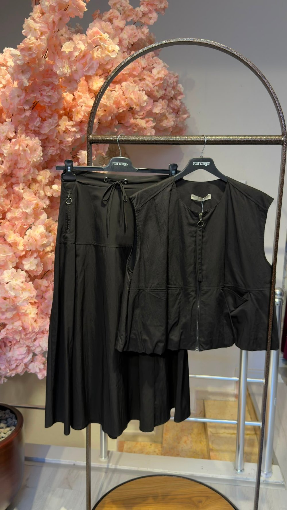 SEÇİL STORE YELEKLİ TAKIM