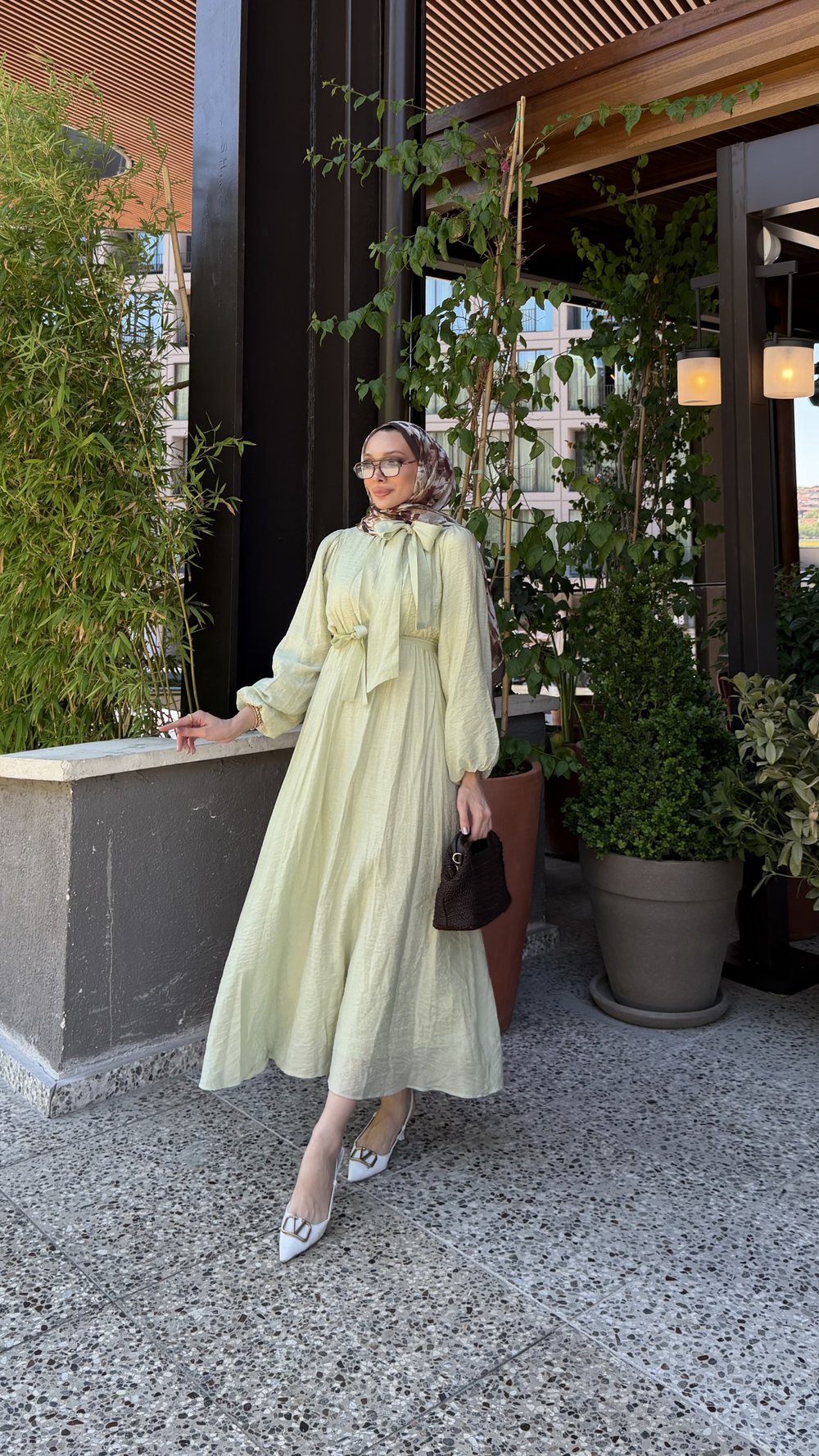 Eliz Fiyonk Detaylı Yazlık Tesettür Elbise