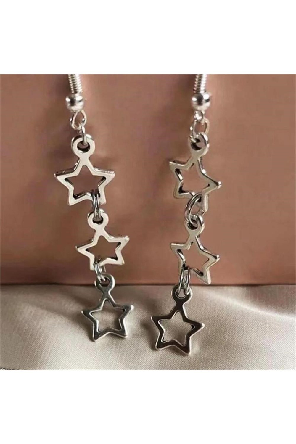 Sallantılı Yıldız Küpe