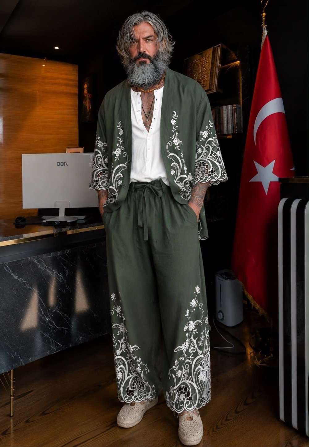 yeşil beyaz desenli takım