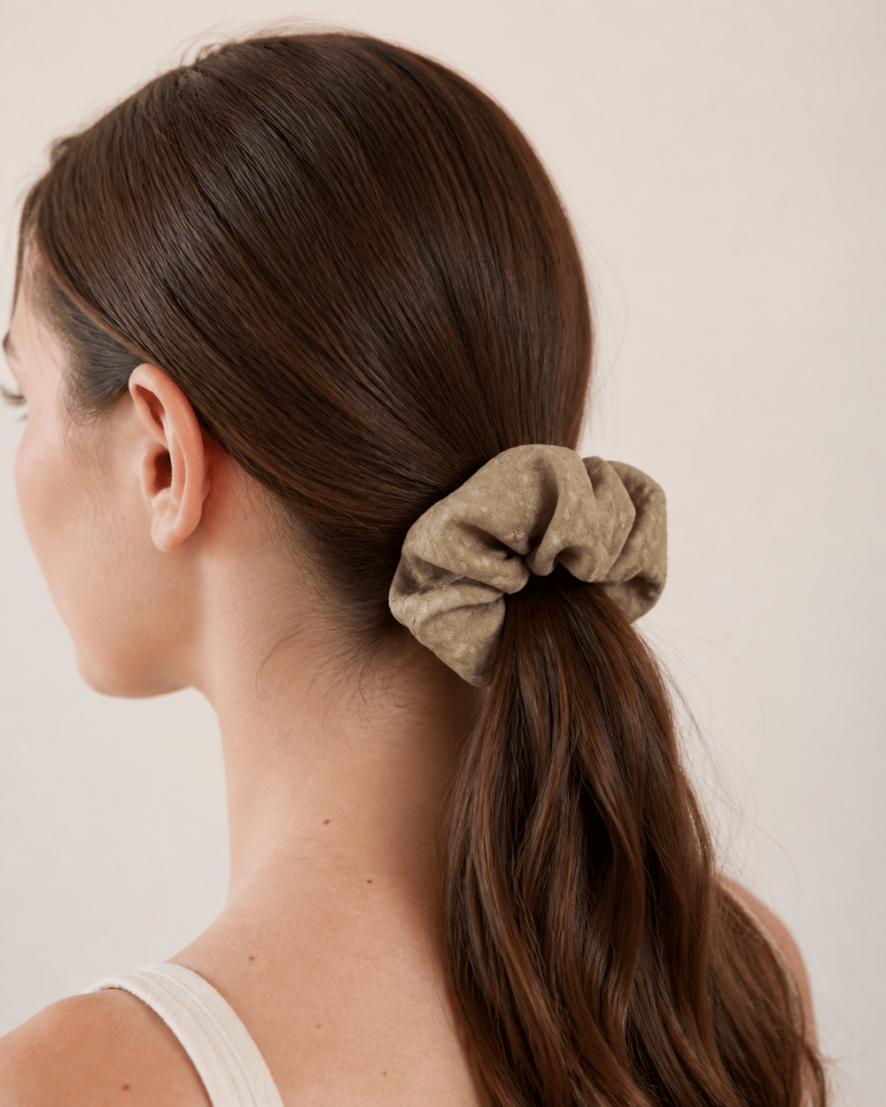 Fashion BEJ DOKULU KUMAŞ SCRUNCHIE SAÇ TOKASI
