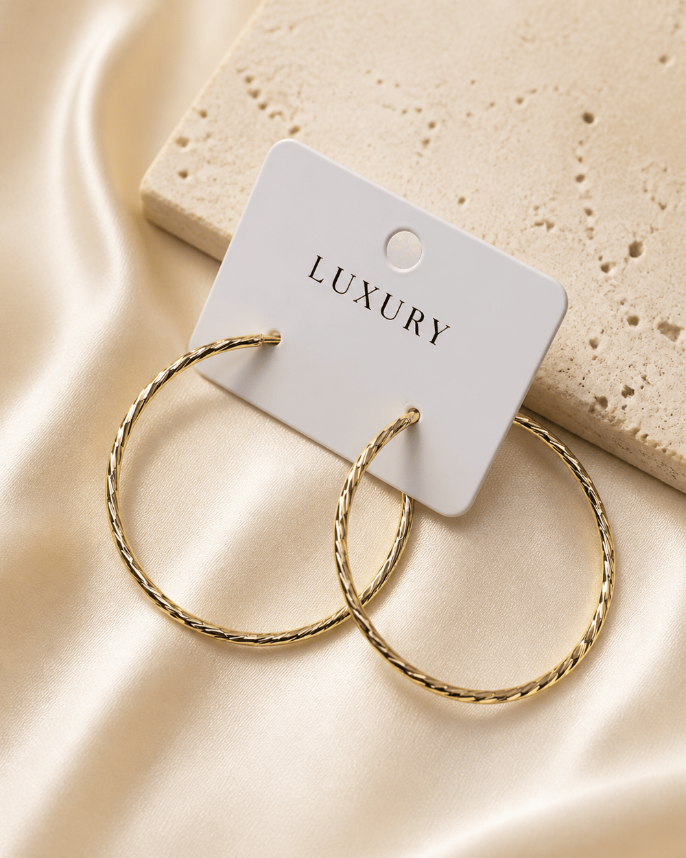 Luxury Çelik Çapraz Kesim Desenli Büyük Halka Küpe – Altın