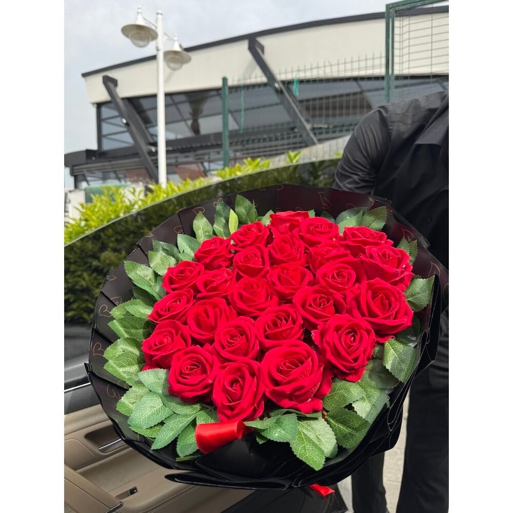 İçinden Hotflowers Çıkan Buket