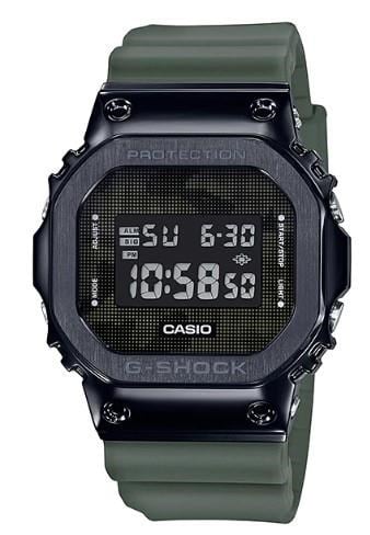 Casio G-Shock Kol Saati GM-5600B-3DR