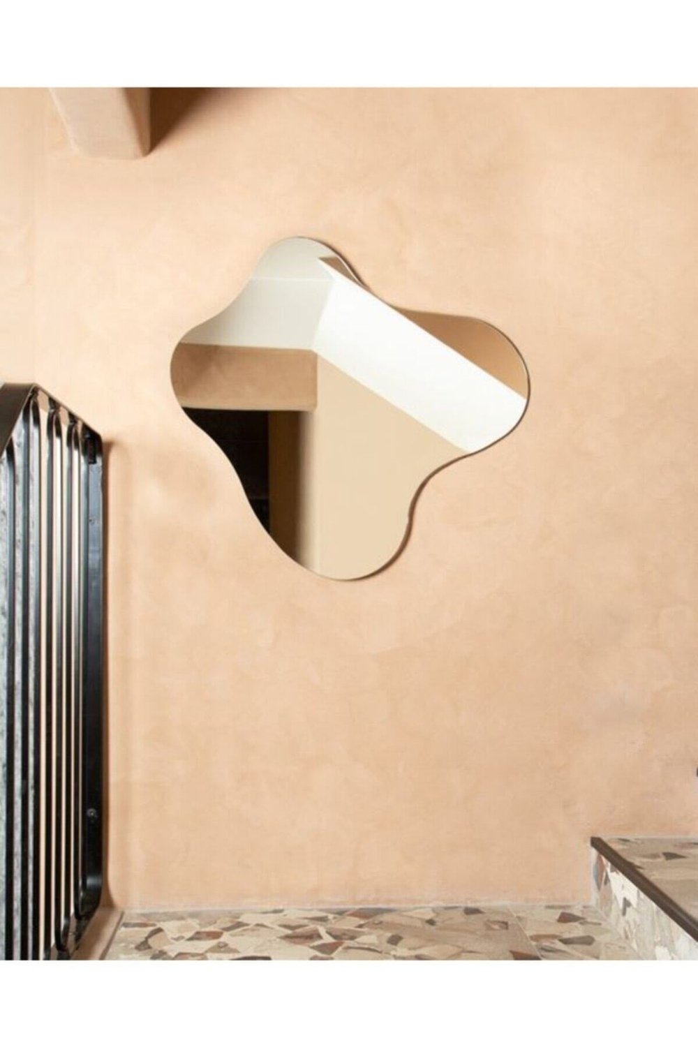 Erebus Ayna