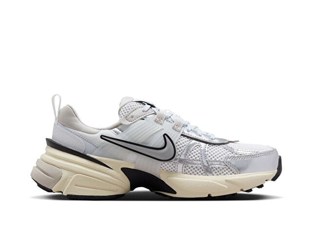 NIKE W V2K RUN Kadın Koşu Ayakkabısı FD0736-100 Gri