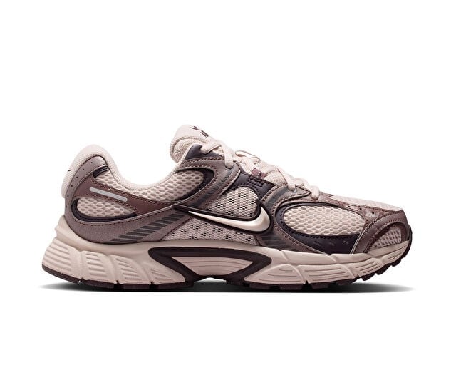 NIKE W V5 RNR SE Kadın Günlük Ayakkabı IO0464-600 Pembe