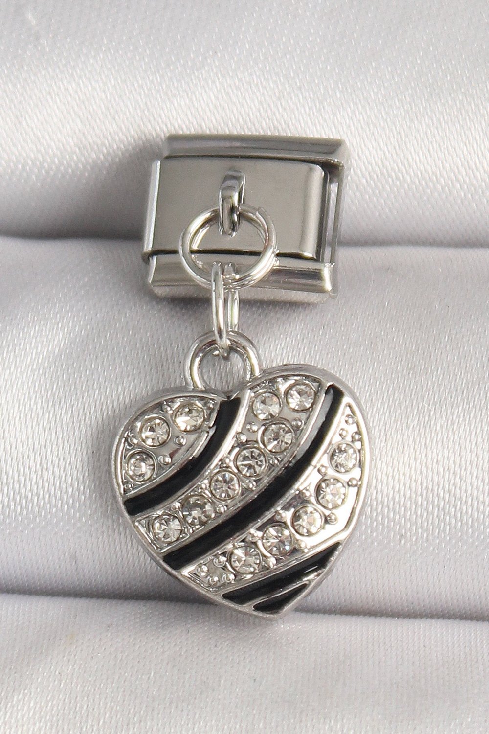 316L Çelik Gümüş Renk Zirkon Taşlı Kalp Model Nomination Charm