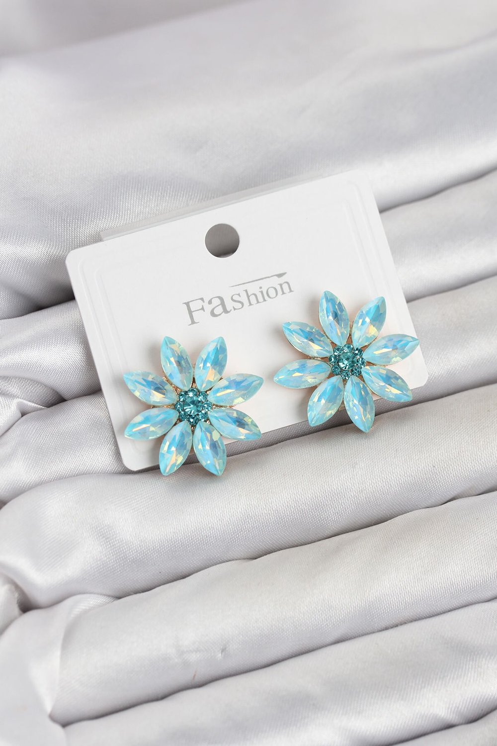 Buz Mavisi Renk Kristal Taşlı Lotus Çiçek Model Kadın Küpe