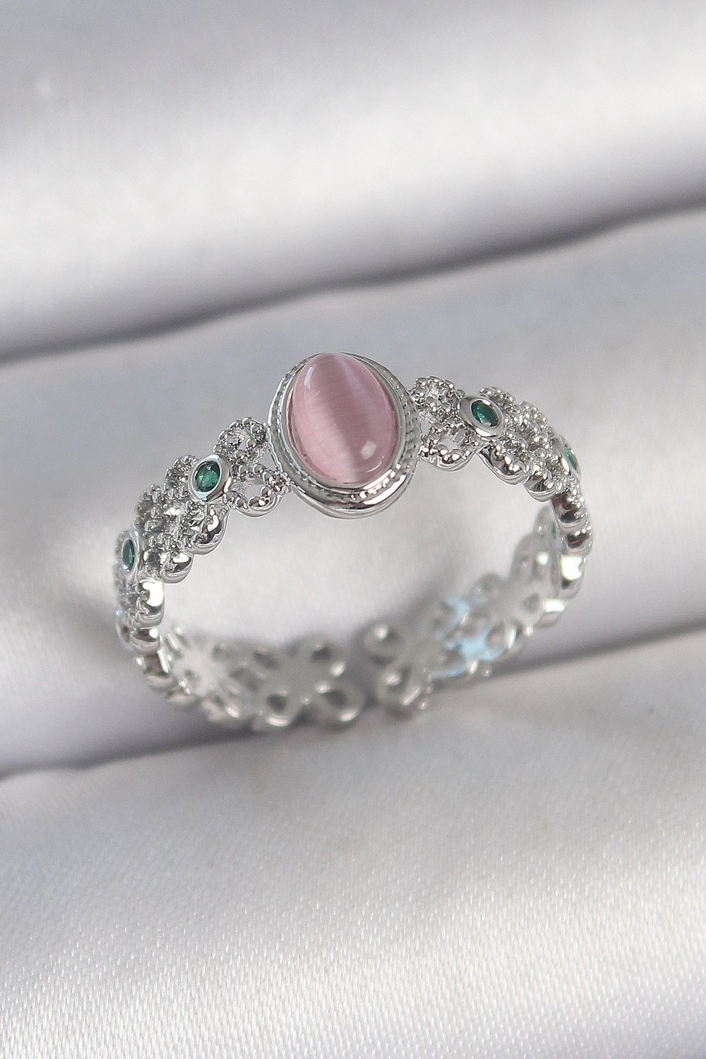 Pirinç Gümüş Renk Zirkon Taş Detaylı Pembe Mineli Damla Model Ayarlanabilir Kadın Yüzük