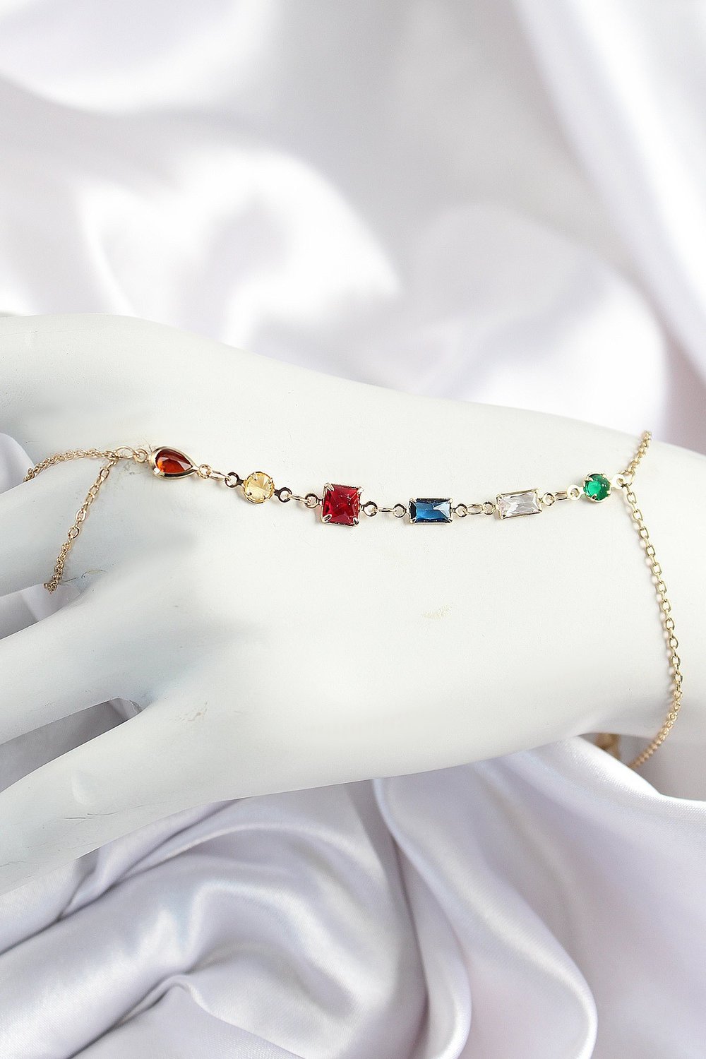 Pirinç Renkli Zirkon Taşlı Y Model Gold Renk Kadın Şahmeran