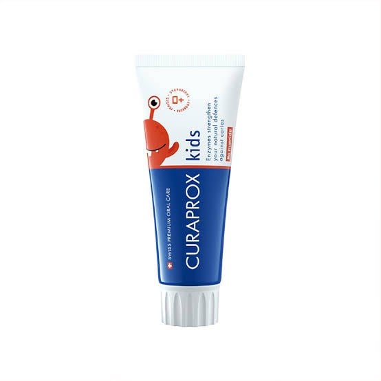 Curaprox Enzycal Kids Çilek Florürsüz Diş Macunu 60 ml