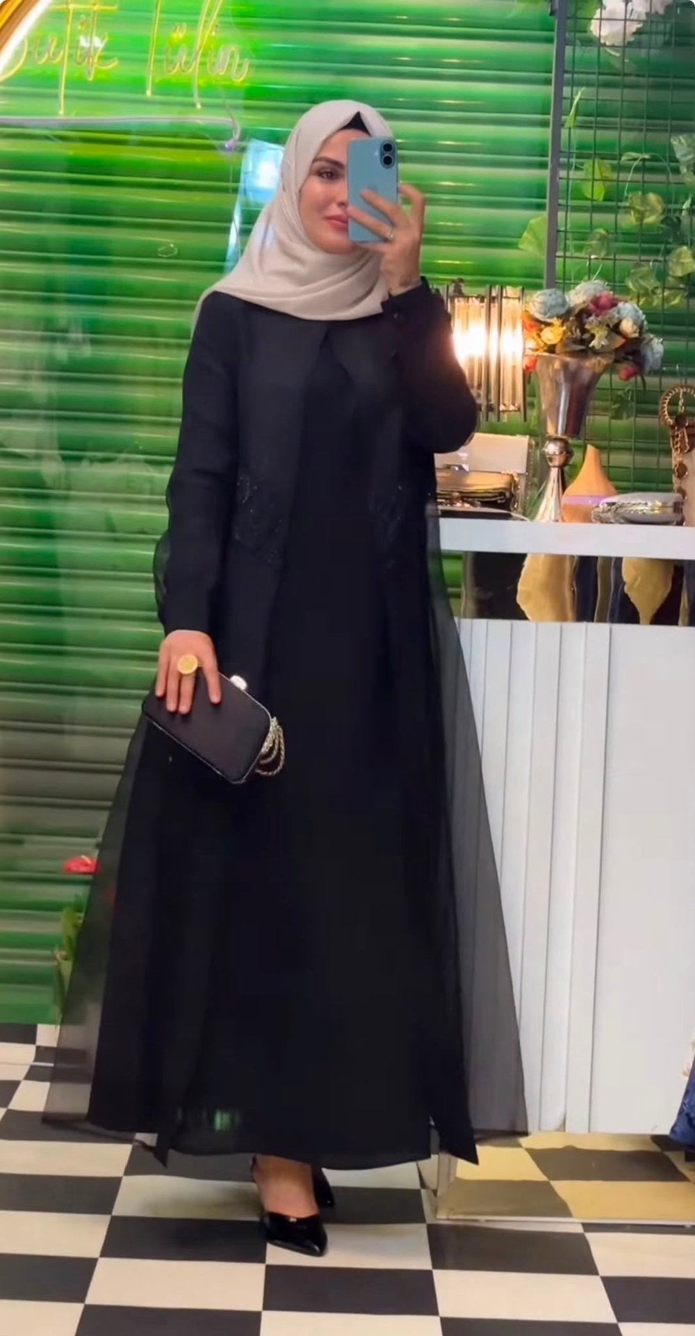 siena abaya