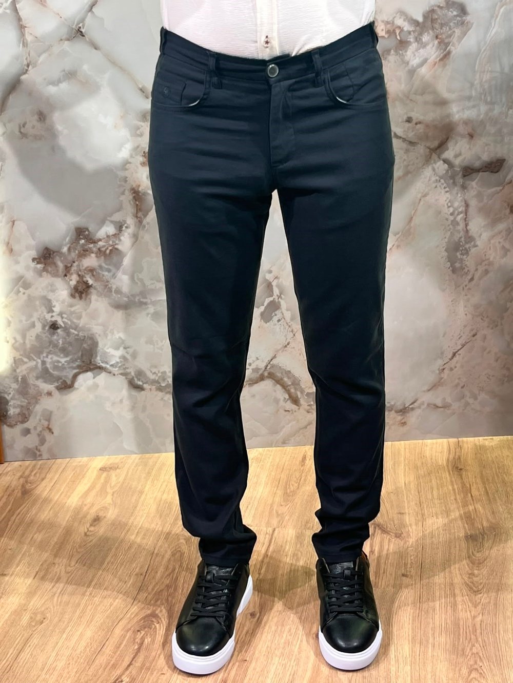 Erkek Siyah Tencel Kumaş Slim Fit Pantolon | Günlük & Klasik Kullanım