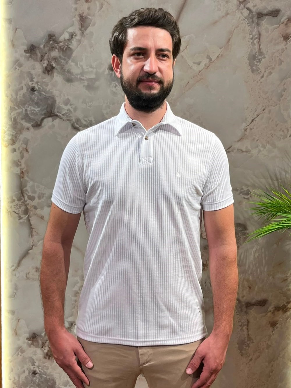 KENDİNDEN ÇİZGİLİ RAHAT BEYAZ POLO YAKA TİŞÖRT