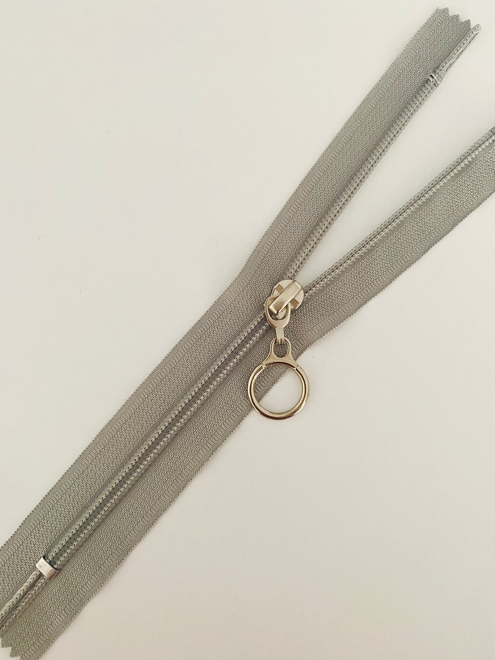 18 Cm Halka Elcikli Gri Renk, Çanta-Cüzdan Fermuarı