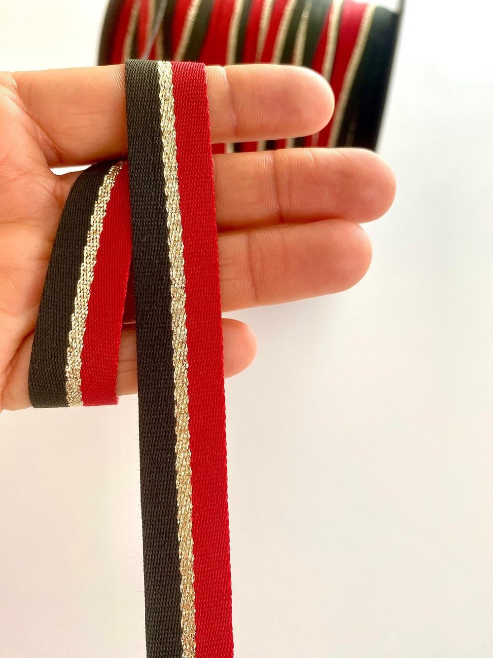2 Metre Eni 1.5 Cm Kırmızı Koyu Yeşil Simli Biye