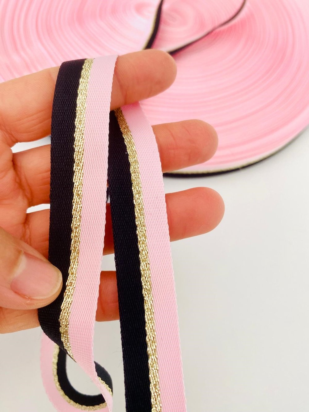 5 Metre Eni 1.5 cm Pembe Siyah Simli Polyester Biye
