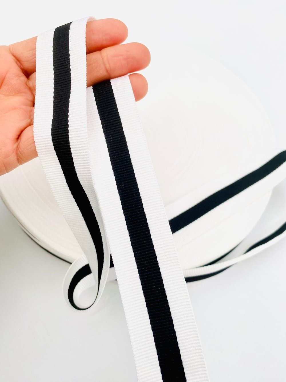 5 Metre Eni 3 Cm Siyah Beyaz Polyester Biye
