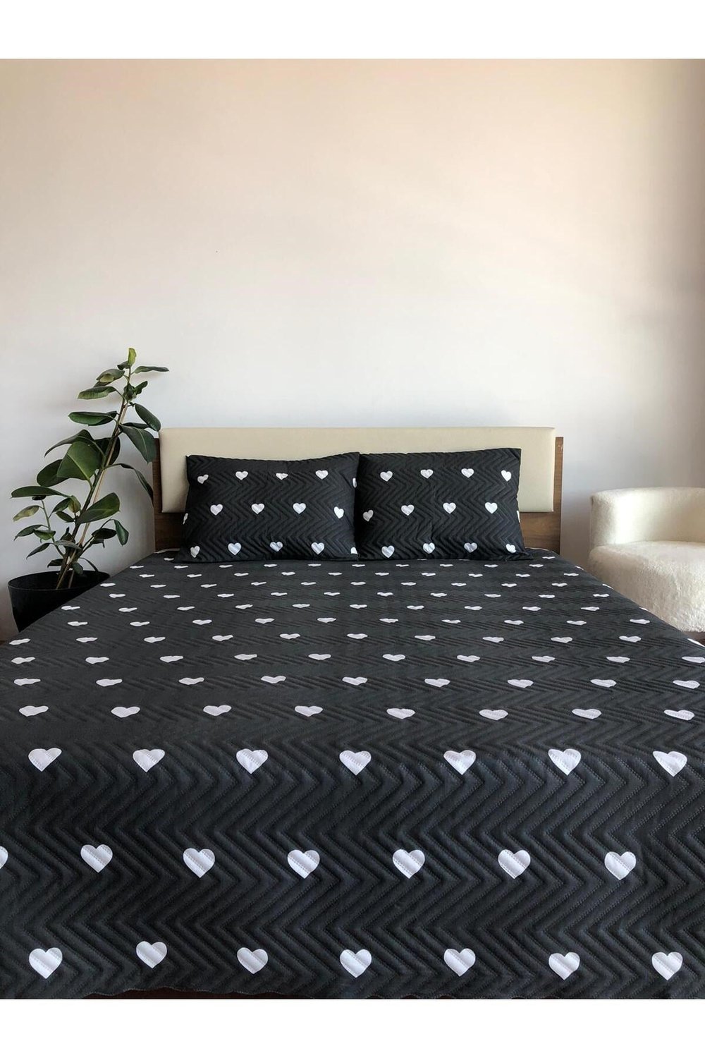 Çift Kişilik Çeyizlik Pike Yatak Örtüsü Takımı 200x220 Cm 2 Yastık Kılıflı Çok Amaçlı Battaniye
