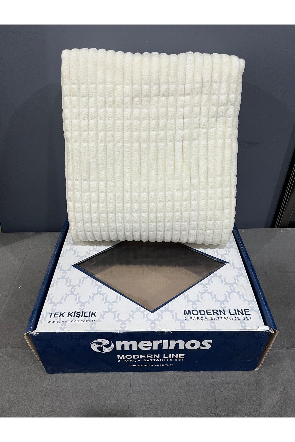 MERİNOS MODERNLİNE TEK KİŞİLİK YATAK ÖRTÜSÜ