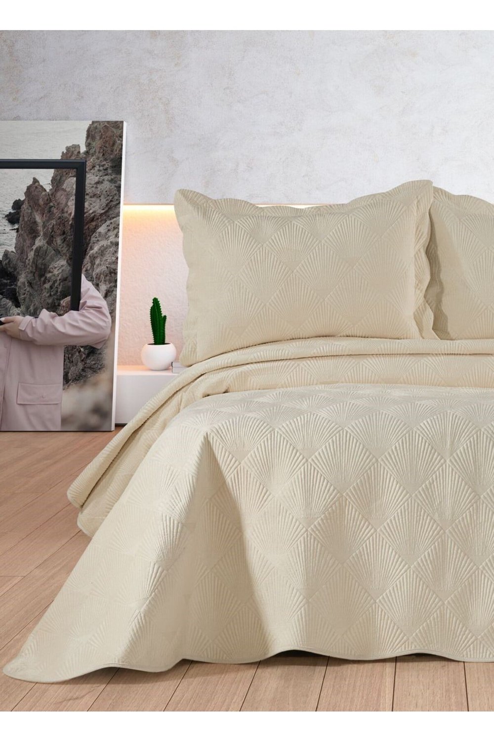 Nakışlı Kadife Çift Kişilik 3 Parça Yatak Örtüsü Seti - 250x260 cm - Pvc Çantalı - %100 Pamuk