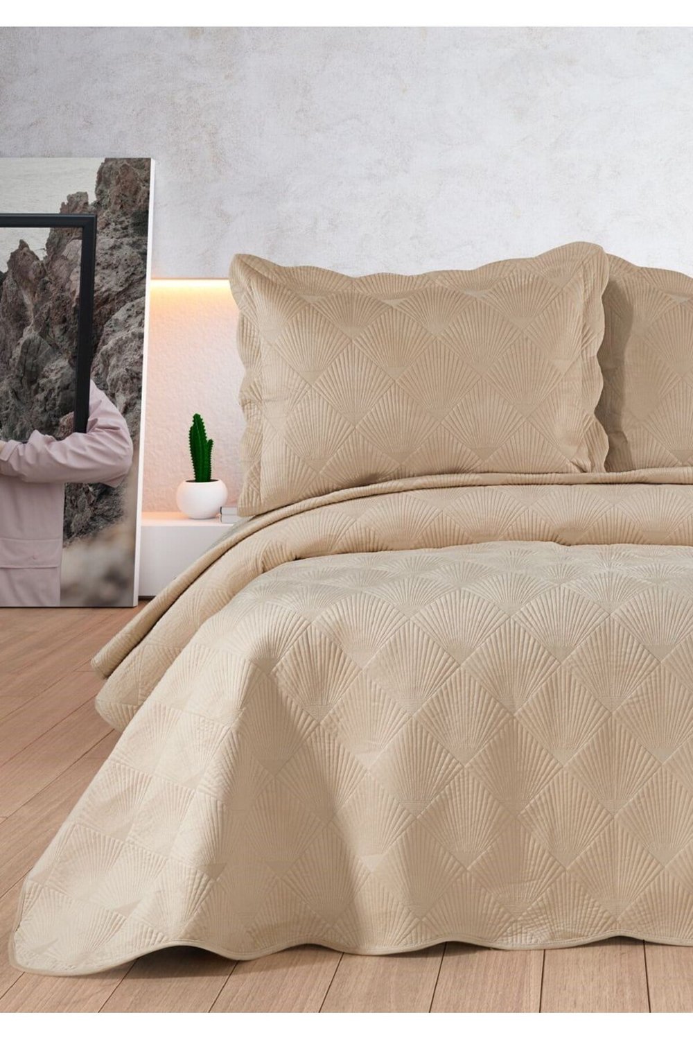 Nakışlı Kadife Çift Kişilik 3 Parça Yatak Örtüsü Seti - 250x260 cm - Pvc Çantalı - %100 Pamuk