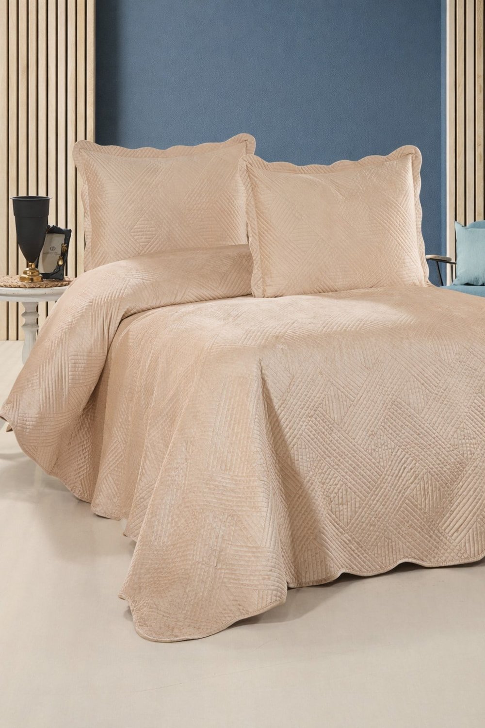 Toyo Vera Çift Kişilik Kadife Yatak Örtüsü Seti | 250x260 cm | Lüks, Yumuşak Dokulu, Şık Tasarım