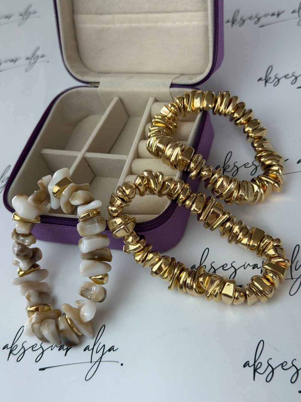 Gold Renkli Katmanlı Bileklik