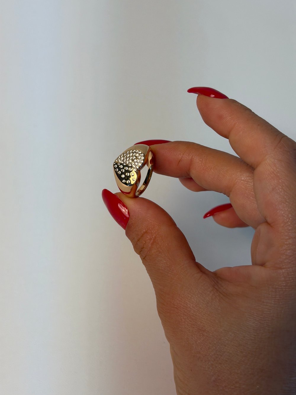 Rose Gold Rengi Taşlı Kalp Figürlü Yüzük