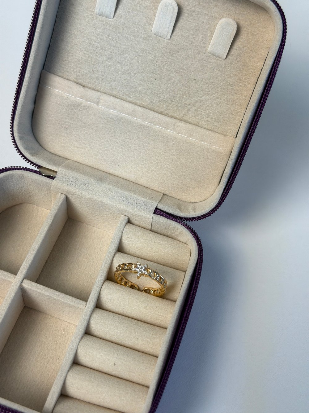 Rose Gold Yıldız Figürlü Taşlı Zincir Tasarım Yüzük
