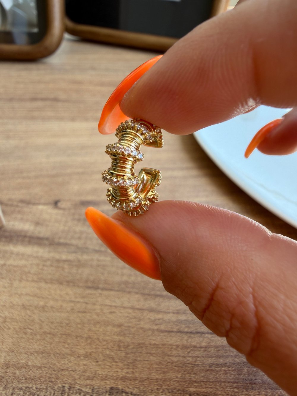 Gold Zirkon Taşlı Ear Cuff | Minimal Kıkırdak Küpesi