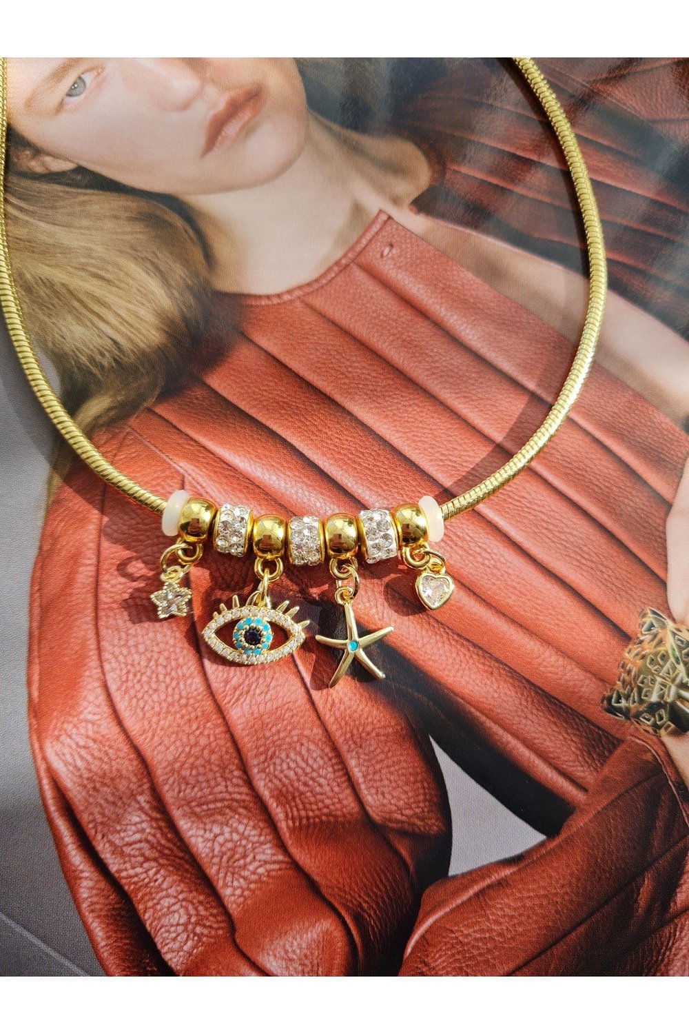 Modern Gold Göz ve Yıldız Charm Detaylı Kolye