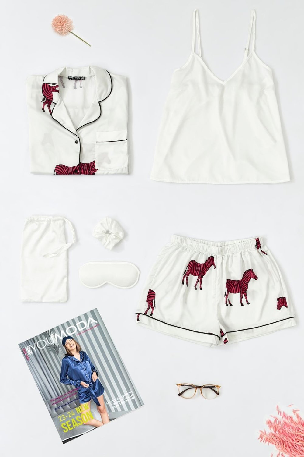 6li-zebra-desenli-ekru-saten-pijama-so--4f104.jpg