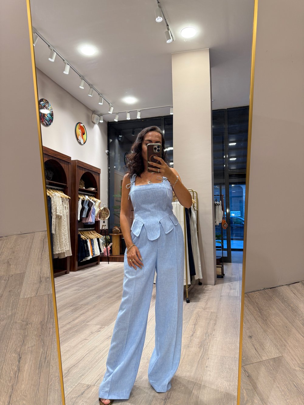 Çift Düğme Detaylı Bol Paça Pantolon – Açık Mavi