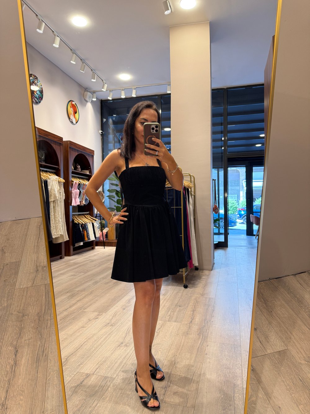 İnce Askılı Büzgü Detaylı Mini Elbise – Siyah