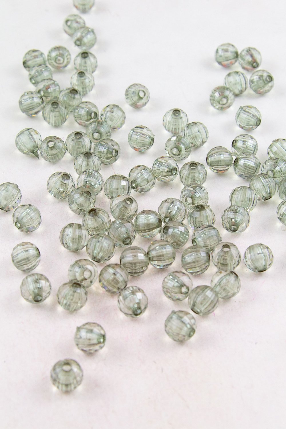 10 mm Açık Yeşil Akrilik Boncuk Aksesuar Takı Malzemesi (25 Gram)