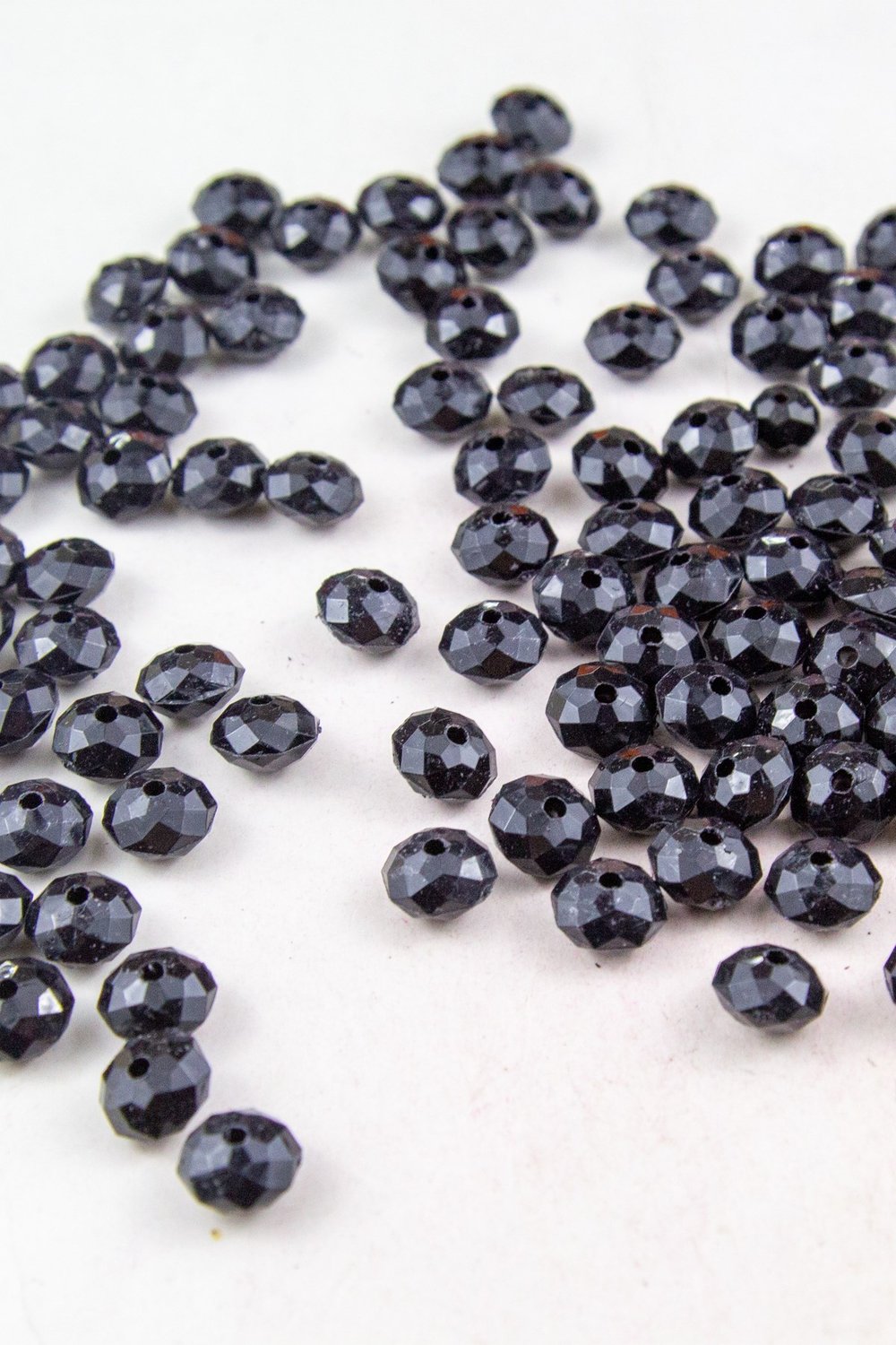 10 mm Yatsı Siyah Akrilik Boncuk Aksesuar Takı Malzemesi (25 Gram)